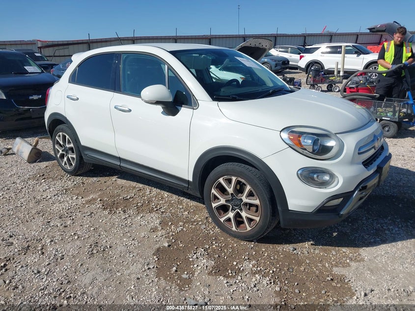 2016 FIAT 500X TREKKING - ZFBCFXCT0GP332819