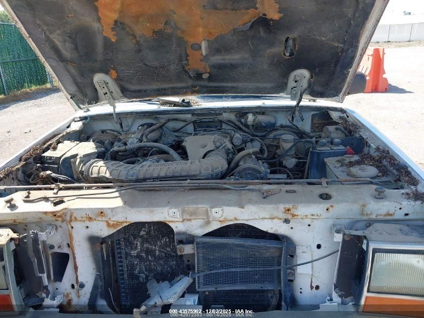 1994 Ford Explorer VIN: 1FMDU34X7RUE35713 Lot: 43575902