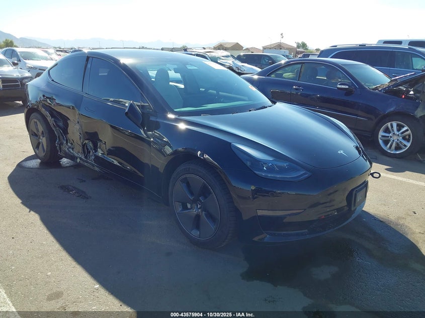 TESLA MODEL 3 REAR-WHEEL DRIVE