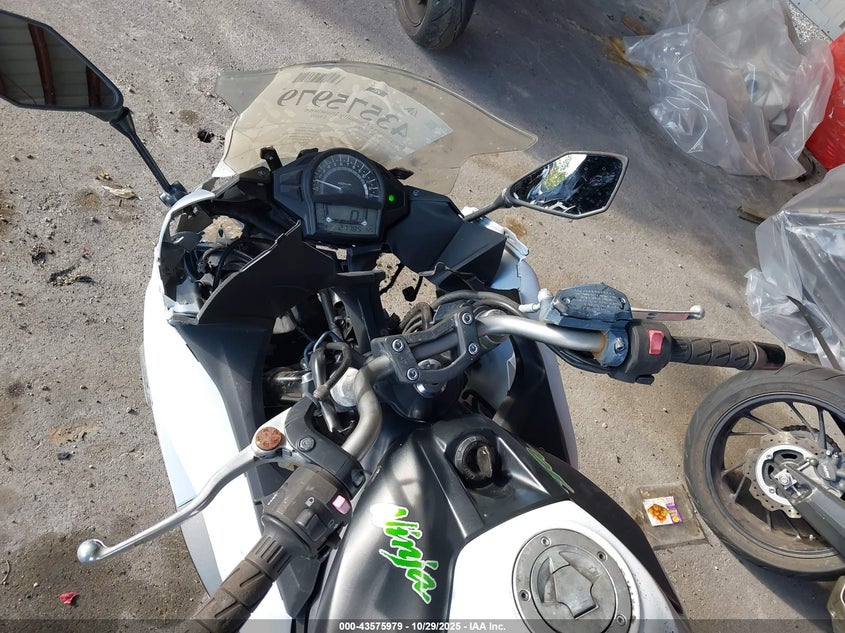 2015 Kawasaki Ex650 F VIN: JKAEXEF10FDA19726 Lot: 43575979