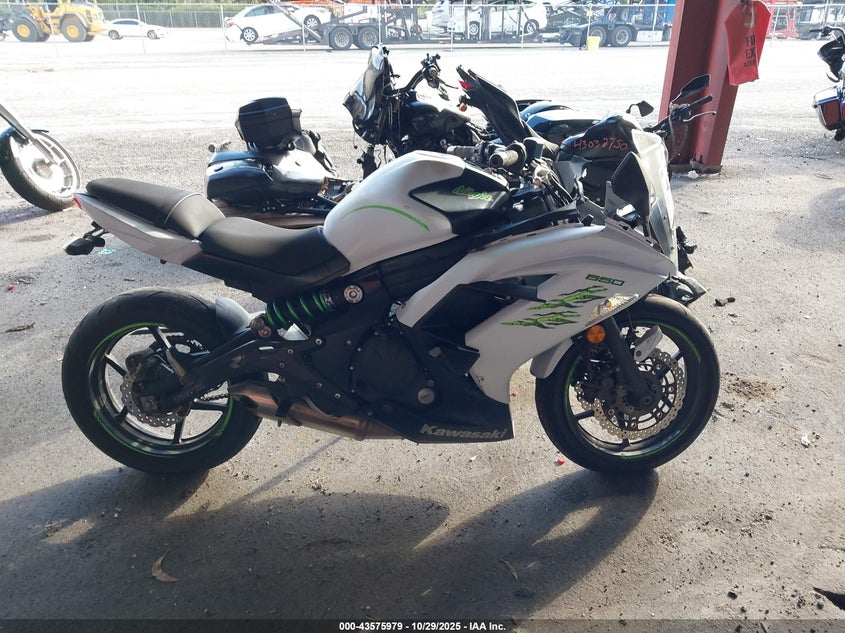 2015 Kawasaki Ex650 F VIN: JKAEXEF10FDA19726 Lot: 43575979