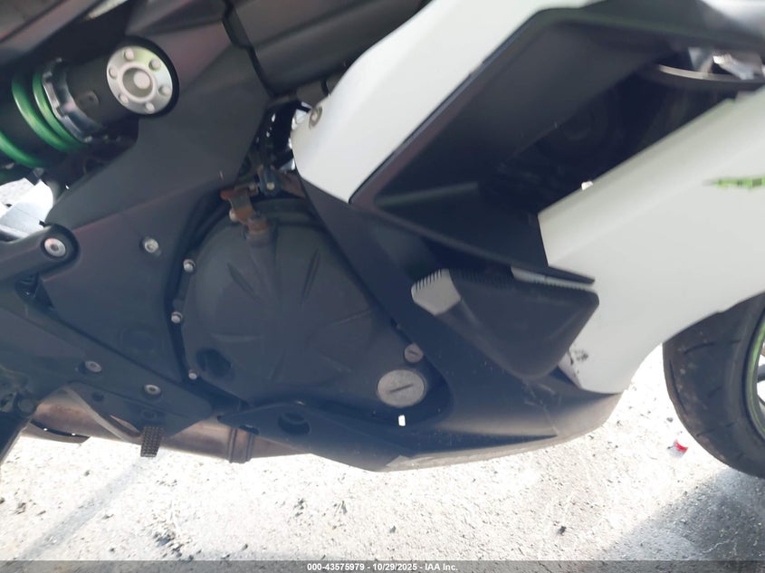 2015 Kawasaki Ex650 F VIN: JKAEXEF10FDA19726 Lot: 43575979