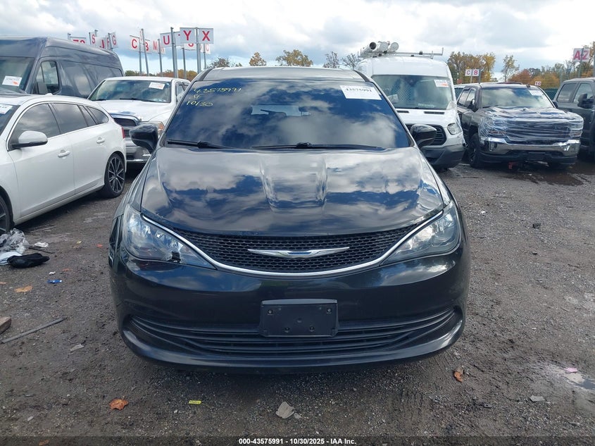 2017 Chrysler Pacifica Touring VIN: 2C4RC1DG5HR529473 Lot: 43575991