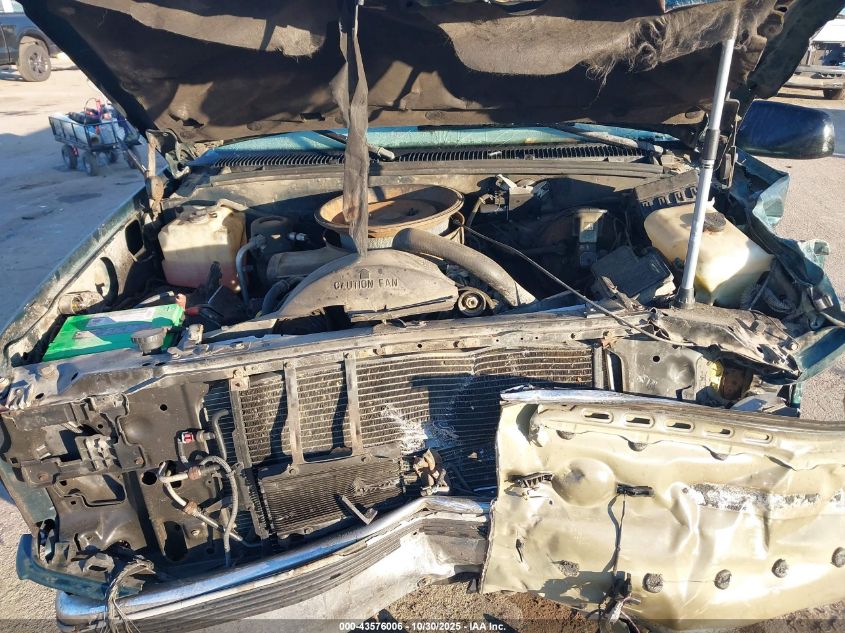 1995 Chevrolet Gmt-400 K1500 VIN: 2GCEK19K2S1257811 Lot: 43576006