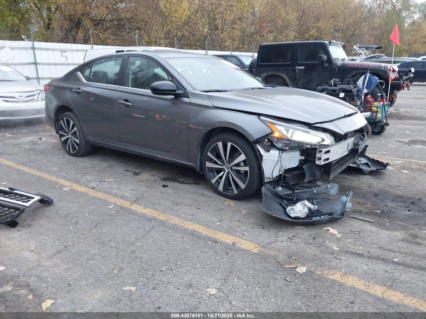 NISSAN ALTIMA SR INTELLIGENT AWD