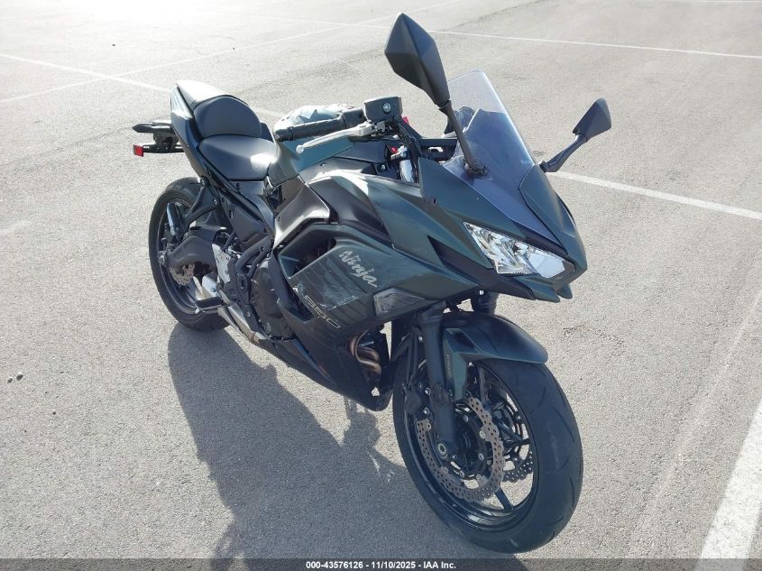 2025 KAWASAKI EX650 P - ML5EXEP16SDAF7272