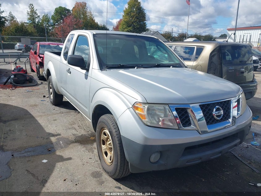NISSAN FRONTIER XE