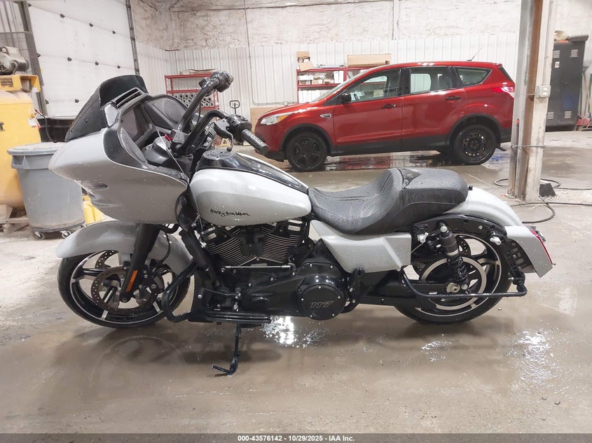 2024 Harley-Davidson Fltrx VIN: 1HD1KH718RB628366 Lot: 43576142