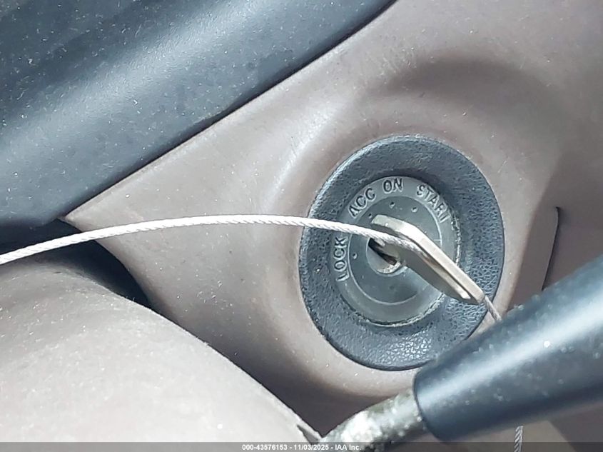 1997 Toyota Corolla Dx VIN: 1NXBB02E0VZ553660 Lot: 43576153