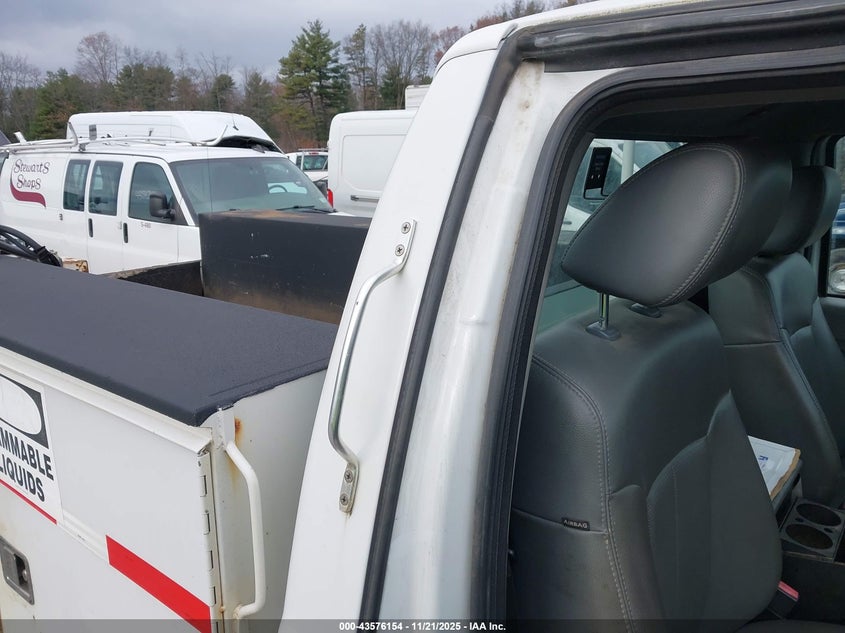 2011 Ford F-350 Xl VIN: 1FDBF3B6XBEB59085 Lot: 43576154