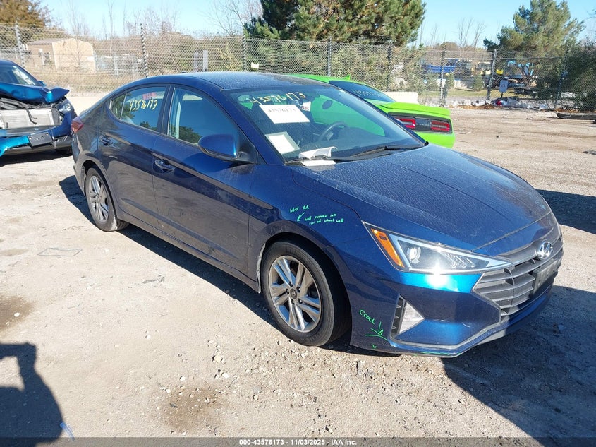 HYUNDAI ELANTRA SEL