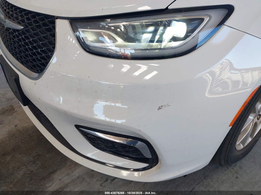 2023 Chrysler Pacifica Touring L VIN: 2C4RC1BG8PR535754 Lot: 43576268