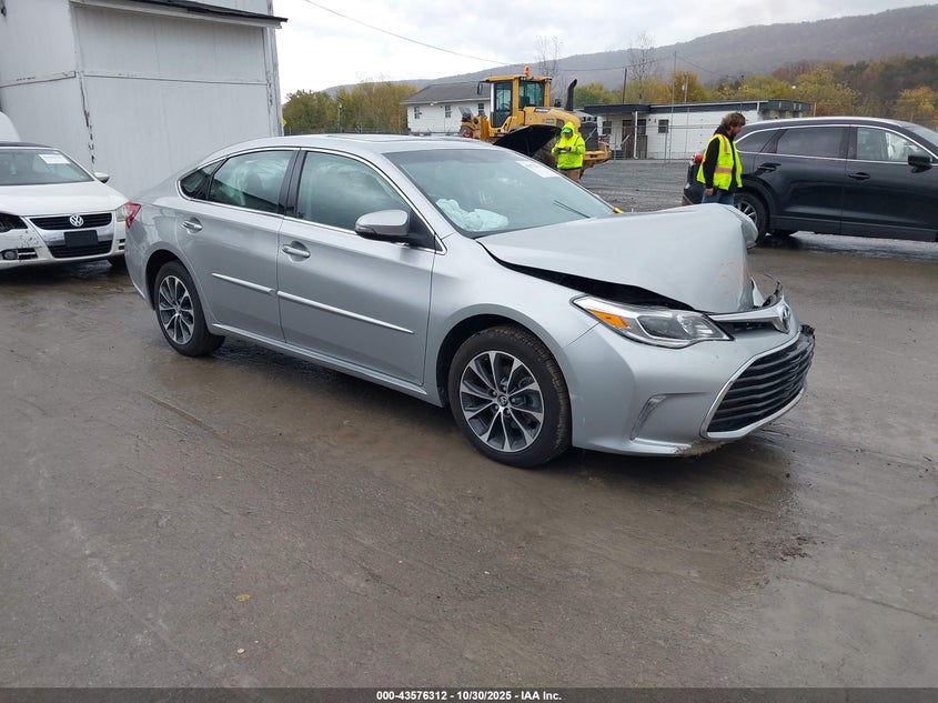 TOYOTA AVALON XLE PREMIUM