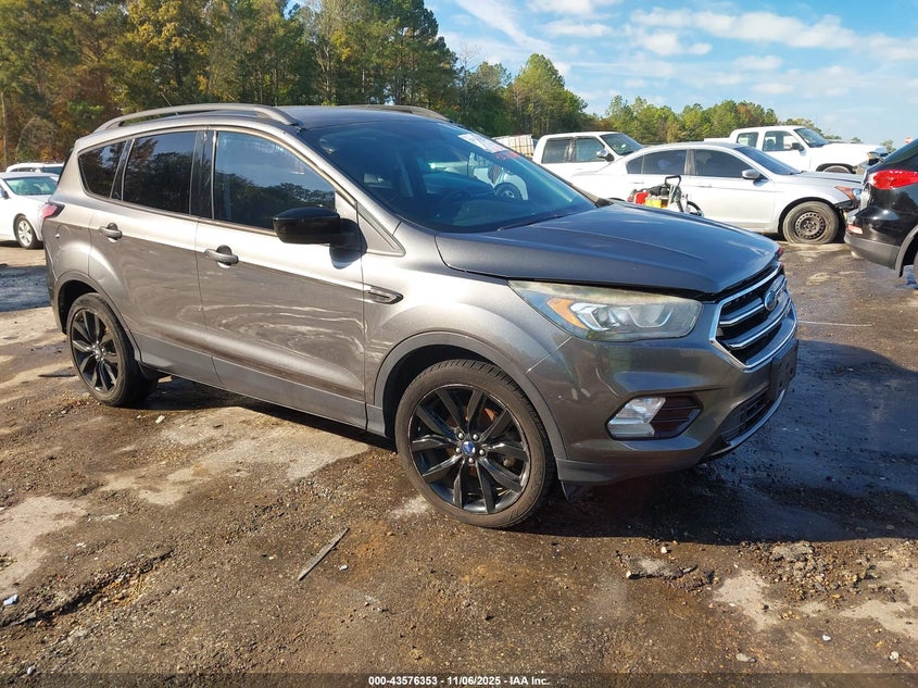 2017 FORD ESCAPE SE - 1FMCU0GD2HUD76032