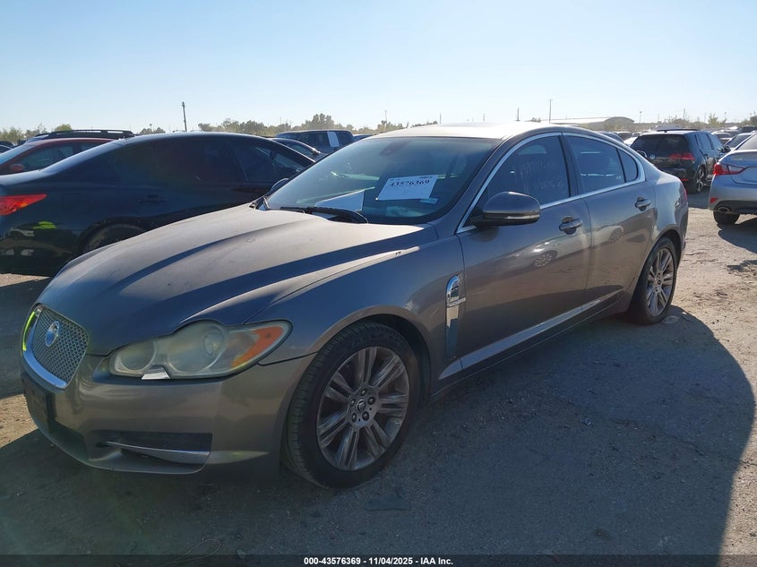 2010 Jaguar Xf brown sedan gasoline SAJWA0FA1AHR53747 photo #3