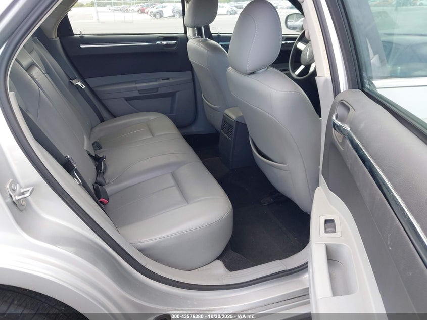 2007 Chrysler 300 Touring VIN: 2C3KA53GX7H792857 Lot: 43576380