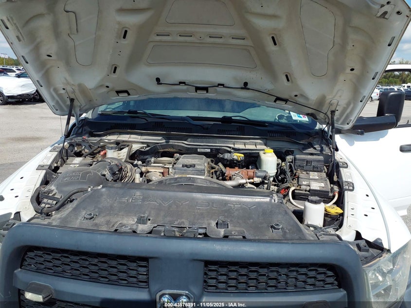 2015 Ram 5500 Chassis Tradesman/Slt/Laramie VIN: 3C7WRMFL9FG709106 Lot: 43576391