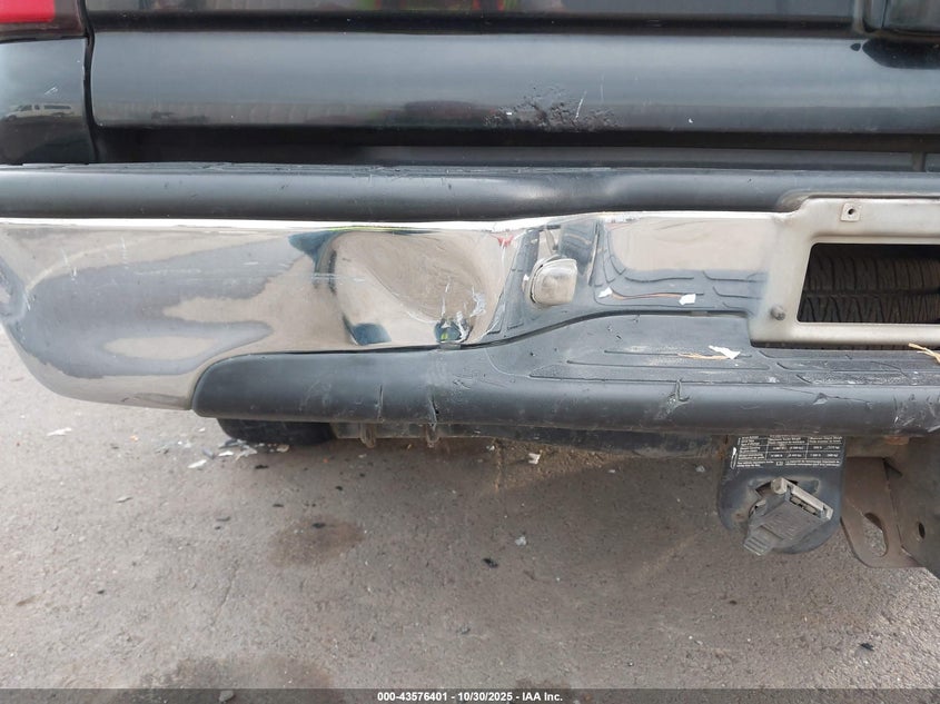 2004 Chevrolet Suburban 1500 Lt VIN: 3GNFK16Z14G297790 Lot: 43576401