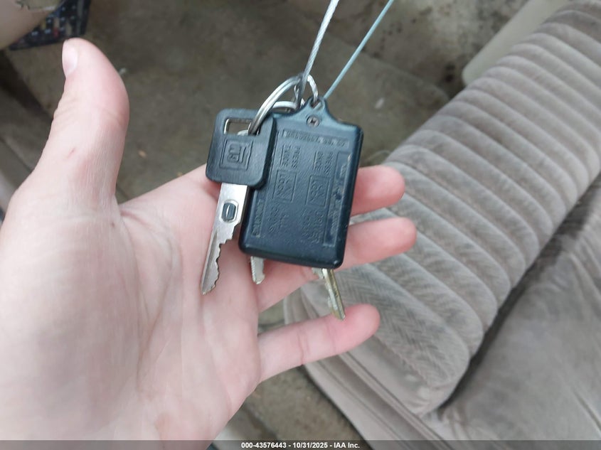 1993 Buick Park Avenue VIN: 1G4CW53L2P1606589 Lot: 43576443