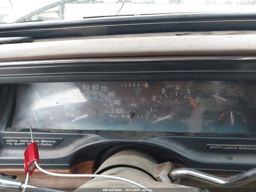 1993 Buick Park Avenue VIN: 1G4CW53L2P1606589 Lot: 43576443