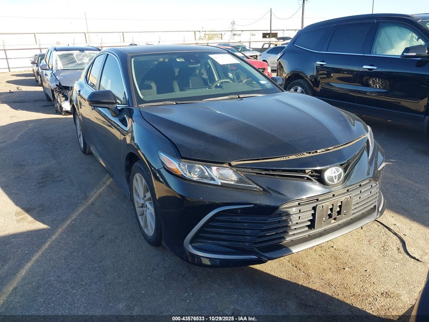 TOYOTA CAMRY LE