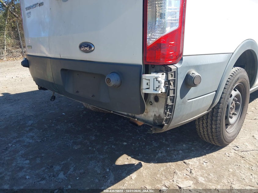 2018 Ford Transit-250 VIN: 1FTYR2CG2JKA34279 Lot: 43576578