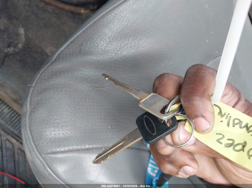 2004 Ford E-150 Commercial/Recreational VIN: 1FTRE14L44HA56095 Lot: 43576601