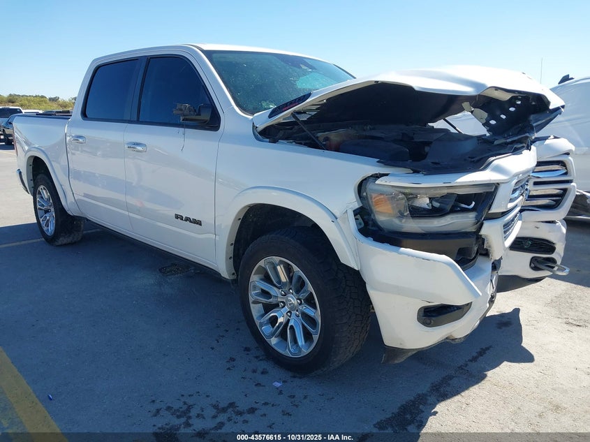 RAM 1500 LARAMIE 4X4 5 7 BOX