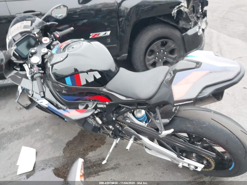 2024 BMW M 1000 Rr VIN: WB10P0305R6K24556 Lot: 43576638