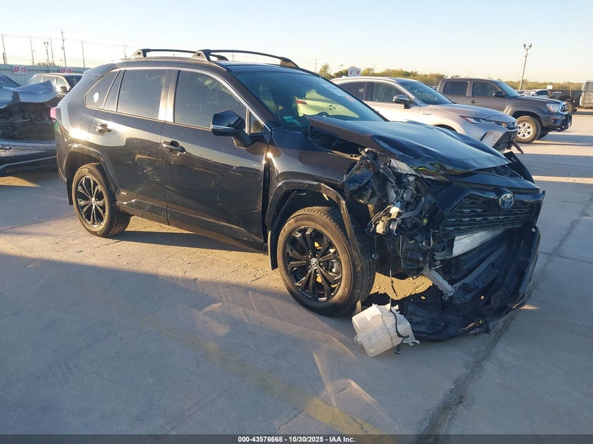 TOYOTA RAV4 HYBRID SE