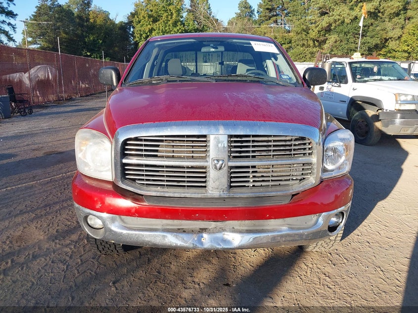 2007 Dodge Ram 1500 Slt/Trx4 Off Road/Sport VIN: 1D7HU18297S167903 Lot: 43576733