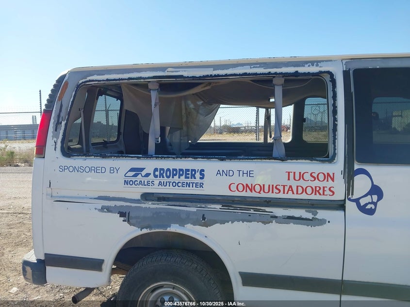 1998 Chevrolet Express VIN: 1GAHG39RXW1042771 Lot: 43576766