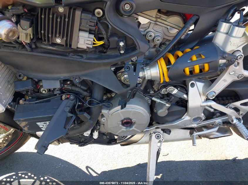 2014 Ducati Superbike 1199 Panigale/S VIN: ZDM14BPW8EB022195 Lot: 43576872