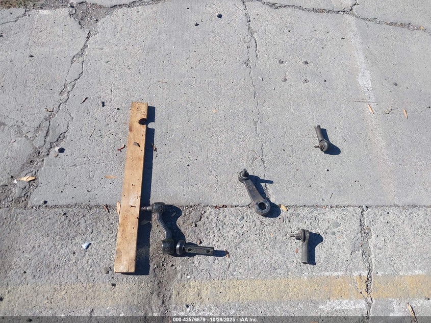 2000 Chevrolet Blazer Ls VIN: 1GNDT13W6Y2173186 Lot: 43576879