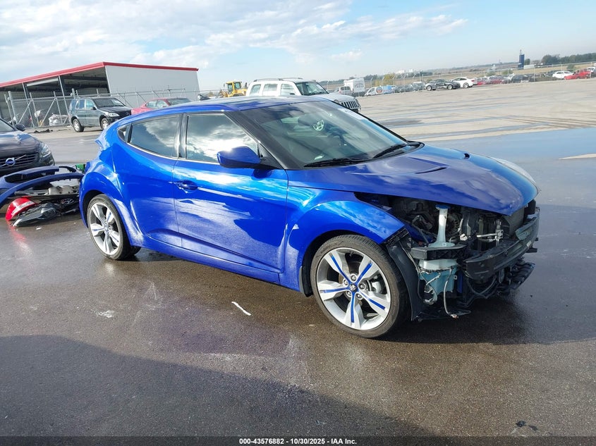 HYUNDAI VELOSTER BASE W/BLACK