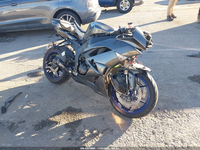 2009 KAWASAKI ZX600 auction photo 1