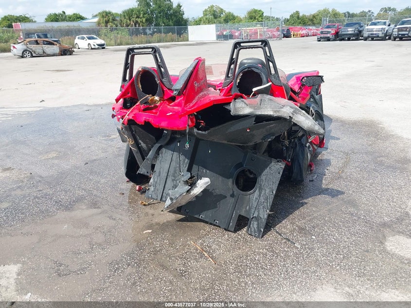 2015 Polaris Slingshot Sl VIN: 57XAAPFA2F5100193 Lot: 43577037