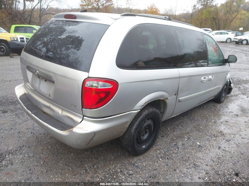 2A4GP54L97R357909 2007 CHRYSLER TOWN & COUNTRY photo no. 4