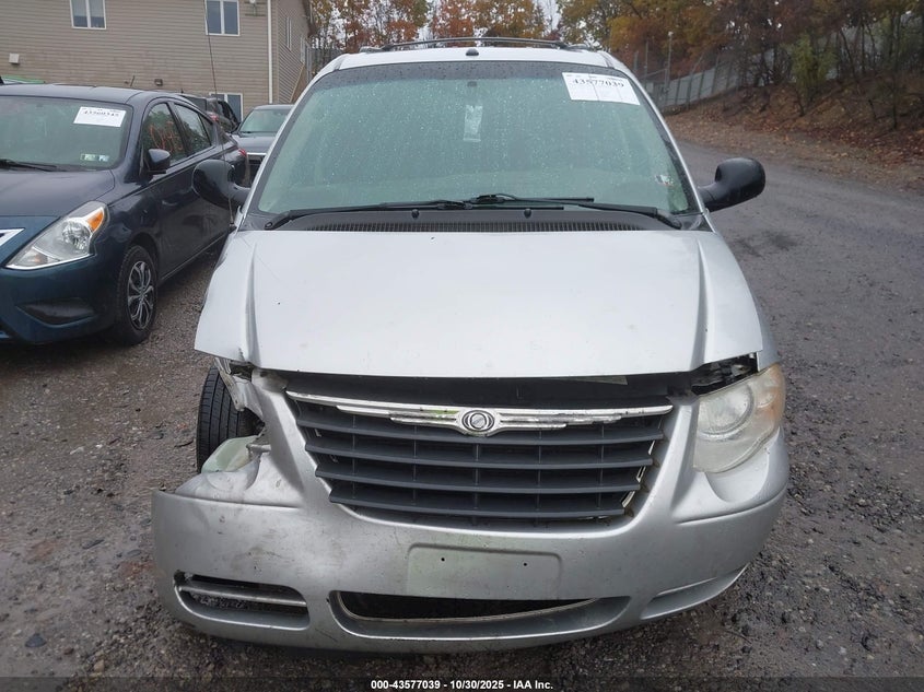 2A4GP54L97R357909 2007 CHRYSLER TOWN & COUNTRY photo no. 12