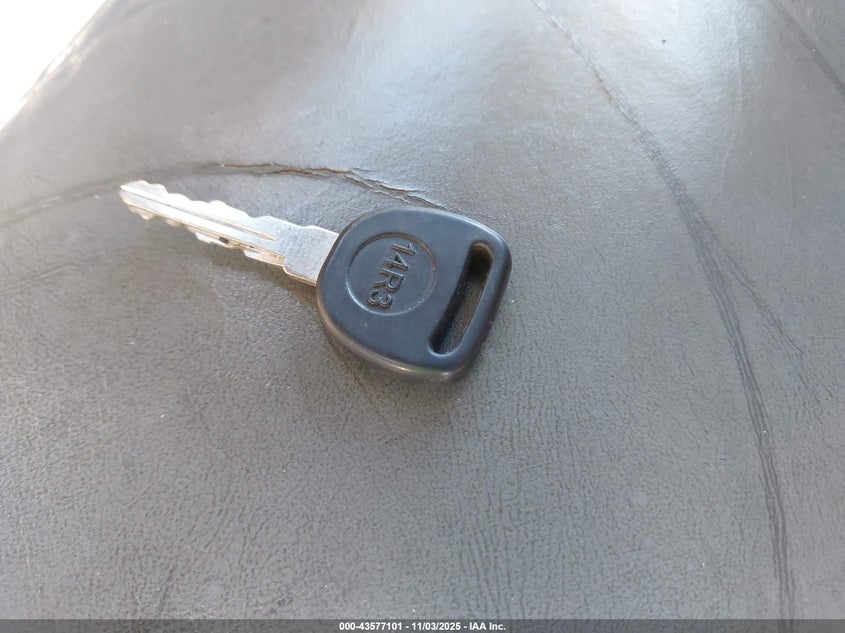 2004 GMC Yukon Xl 1500 Slt VIN: 1GKFK16Z34J316755 Lot: 43577101