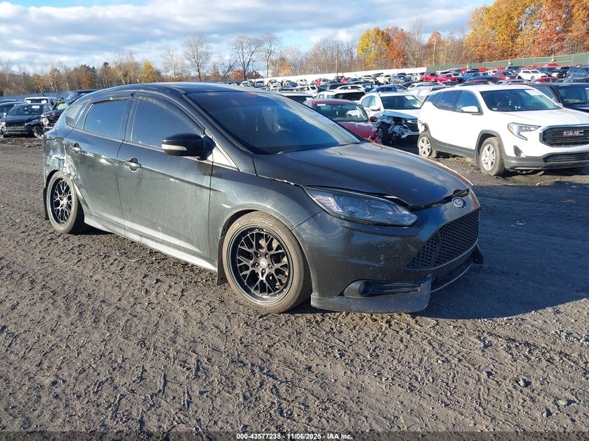 Vin: 1fadp3l98el310000, lot: 44072308, ford focus st 2014 img_1