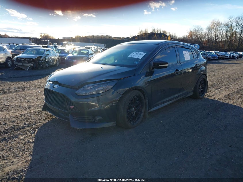 Vin: 1fadp3l98el310000, lot: 44072308, ford focus st 20142