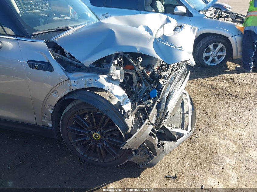 2024 Mini Se Hardtop Cooper VIN: WMW13DJ0XR2V36051 Lot: 43577288