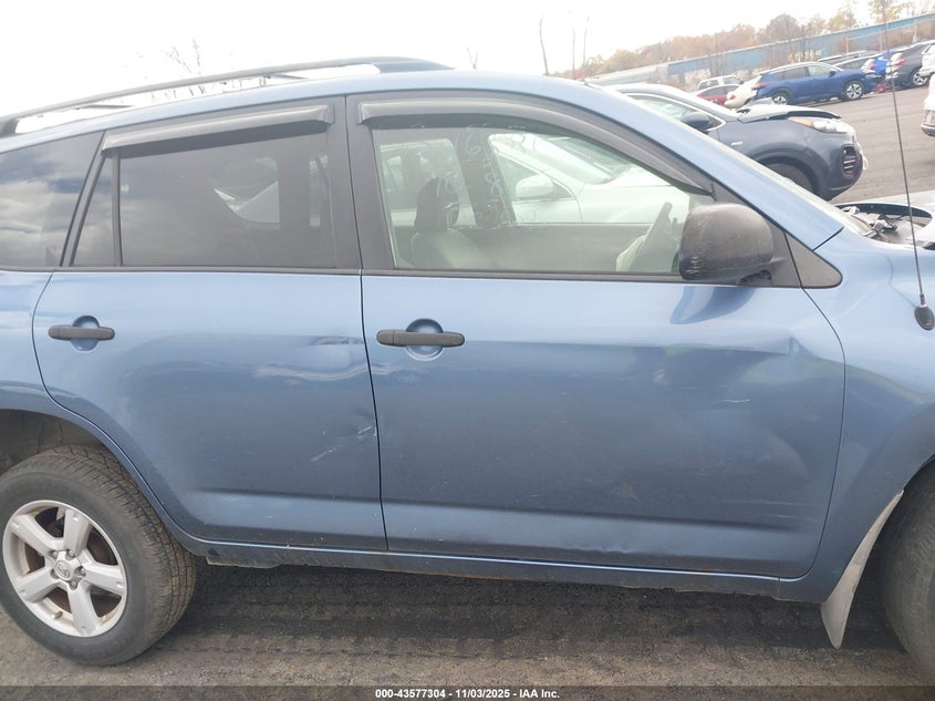 2007 Toyota Rav4 Base V6 VIN: JTMBK33V975033989 Lot: 43577304