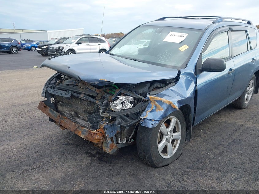 2007 Toyota Rav4 Base V6 VIN: JTMBK33V975033989 Lot: 43577304