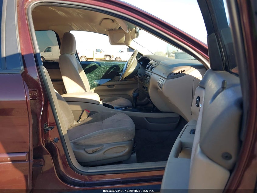 1FAFP55S21A151792 2001 FORD TAURUS photo no. 5