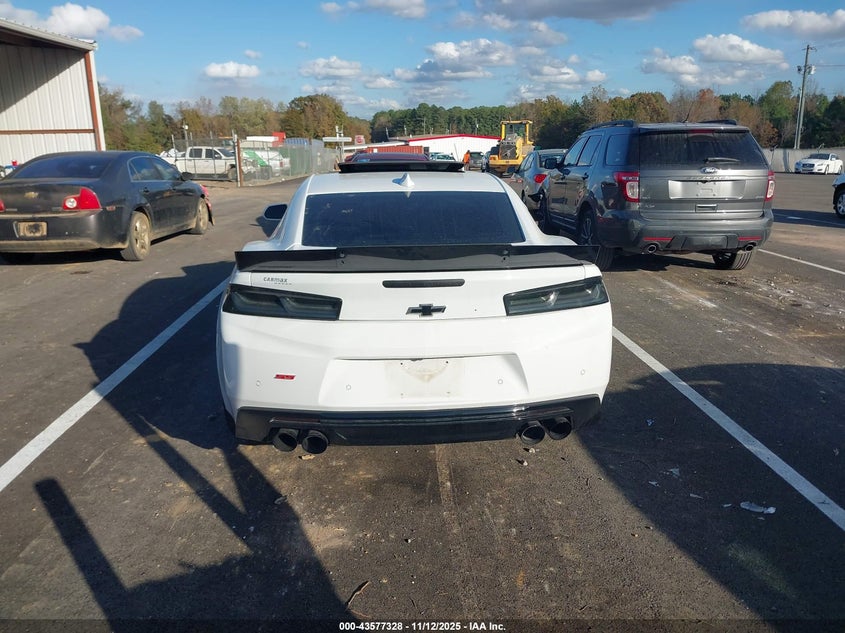 2018 CHEVROLET CAMARO 2SS - 1G1FH1R72J0187891