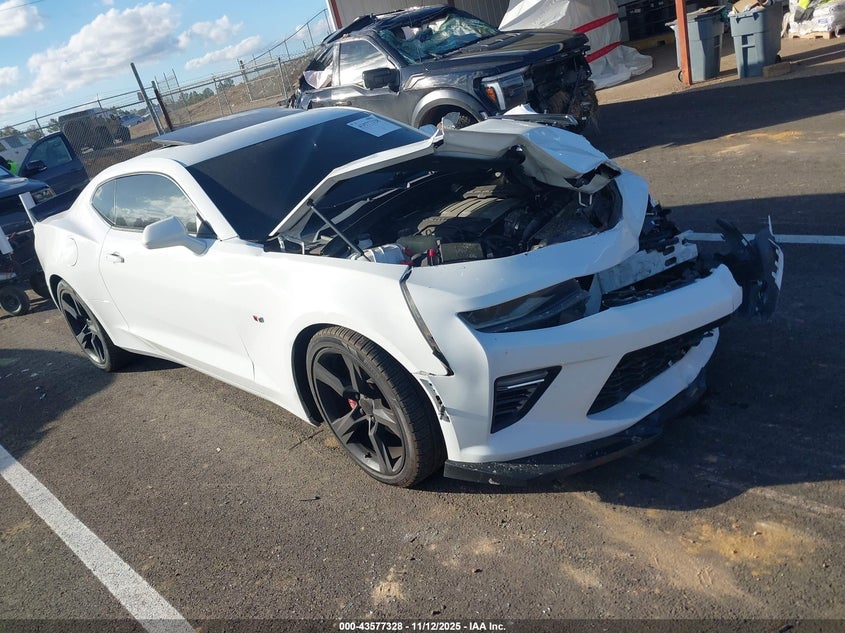 2018 CHEVROLET CAMARO 2SS - 1G1FH1R72J0187891