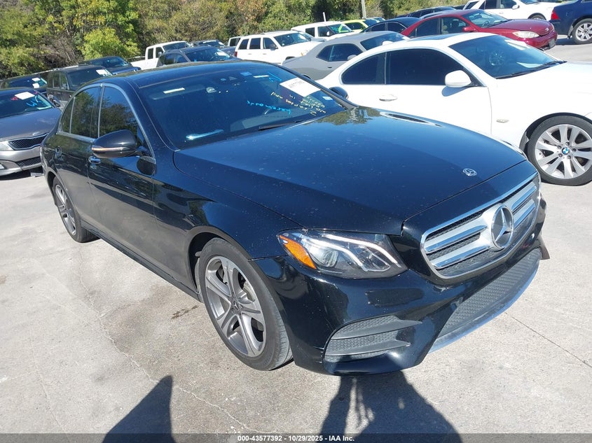 MERCEDES-BENZ E-CLASS E 300