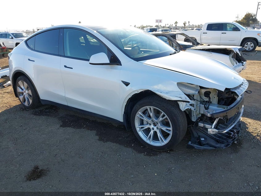 TESLA MODEL Y LONG RANGE DUAL MOTOR ALL-WHEEL DRIVE
